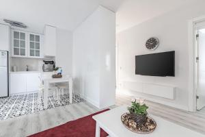 Bright Private Modern 2BD1Bath Bebek Gem! #247