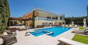 Pandis Palace - Agios Onoufrios