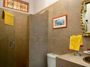 Spacious Centro Gem, Garage Jacuzzi, Near Rosewood