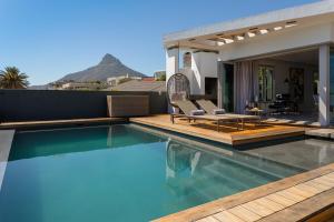 Element House - Contemporary And Upmarket Villa