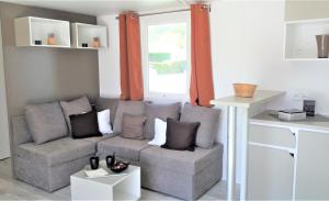 Campings Mobil Home 10 personnes Camping la Tremblade Emplacement 074 : photos des chambres