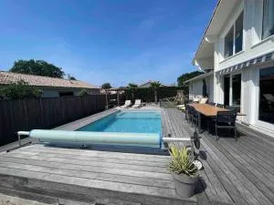 Villa de Cazaux, piscine chauffée pétanque billard - Cazaux