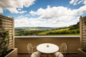 Queen Superior Double or Twin Room room in Altarocca Wine Resort