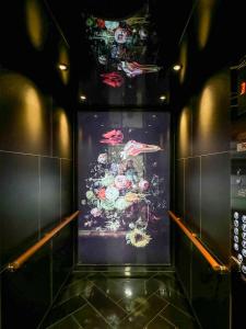 Luxury Melbourne CBD Apt in Iconic QT Building