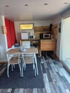 Maisons d'hotes Le val : photos des chambres