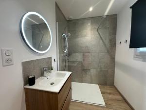 Villa du lac Naussac accès direct à la plage