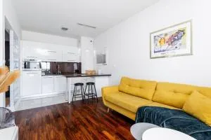 Grapefruit Apartment Skorosze - 米考洛维斯