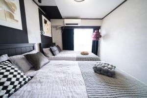 G112新宿最中心 交通枢纽 超级商圈 两室一厅 新宿三丁目车站4分 2 rooms Shinjuku center 4 mins to ST Max 7P 直达新宿 涉谷 表参道 池袋 上野 代代木 银座 原宿