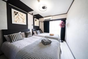 G112新宿最中心 交通枢纽 超级商圈 两室一厅 新宿三丁目车站4分 2 rooms Shinjuku center 4 mins to ST Max 7P 直达新宿 涉谷 表参道 池袋 上野 代代木 银座 原宿