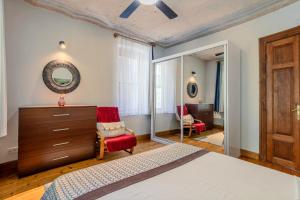 Historic Spacious Galata Apartment