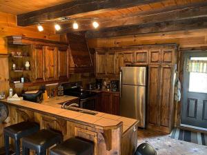 Terrasses Kedros Hot tub & Fireplace, cozy Chalet