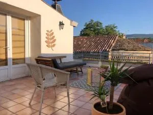 Charmant studio & terrasse vue Larzac - 洛代夫