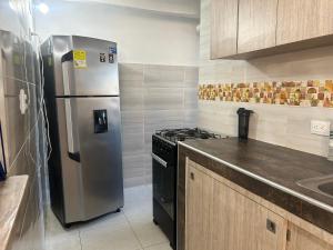 Garden Serenity Bunk Room with Private Bath Near Airport