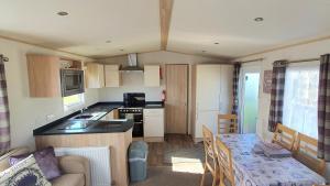 Lukes Hideaway, West Sands Holiday