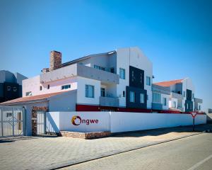 Alamar Self Catering Apartment 39 Ongwe