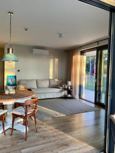 Apartament SZAFIROWY SEN z widokiem na morze