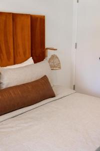 Modern Guest House Near Downtown!