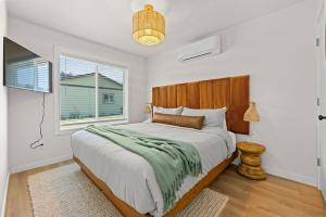 Modern Guest House Near Downtown!