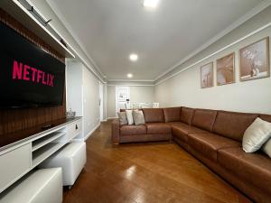 GR01- Pé na areia| 4 Quartos| Terraço c Churrasq