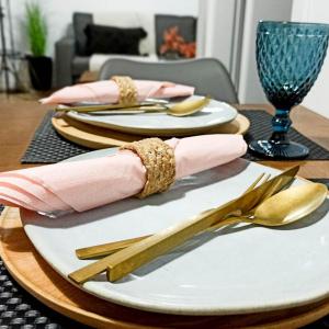 DOWN TOWN Luxurious Apartments 3