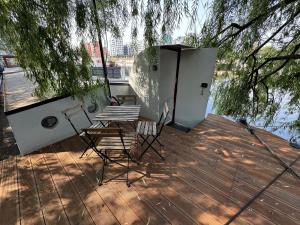 Prague on Boat, Privat Pier, Free Parking