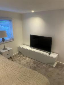 Room in Cheshunt