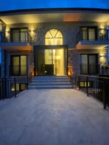 Çağdaş Otel - Çiftlikköyü