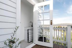 Victorias on High - 3 Bedroom Home with City Views