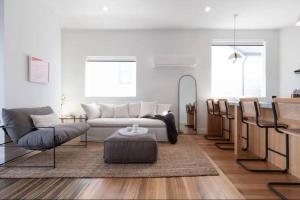 Victorias on High - 3 Bedroom Home with City Views