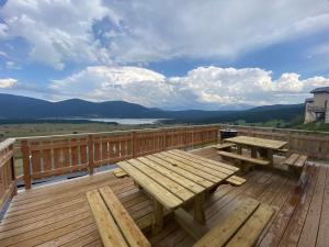 Maisons de vacances Grande maison moderne pour 16 pers avec terrasse et parking, proche pistes et commerces - FR-1-758-20 : photos des chambres