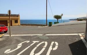 Cozy Apartment In Garachico With Wifi