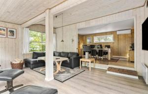 3 Bedroom Nice Home In Tarm