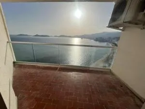 28 Bonito Departamento a Pie de Playa con Vista a la Bahía en Condominio la Palapa - Icacos