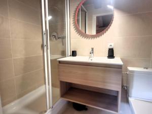 Appartement sous toit spacieux pour 8 pers., parking inclus - FR-1-598-172