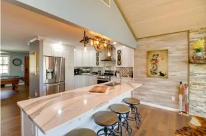 Lakeside Retreat on 10 Secluded Acres