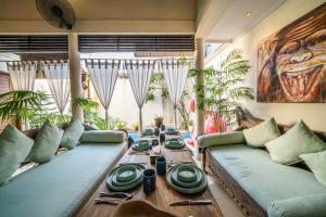 Room at Canggu Shortcut Villa, Bath, Near FINNS and ATLAS