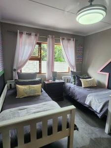 Atlantis Haven - Coastal Cabana Sunrise-On-Sea