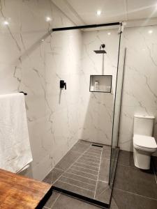 Atlantis Haven - Coastal Cabana Sunrise-On-Sea