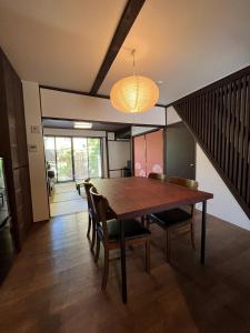 가나자와 Sennichi House 1성급 숙소 로비