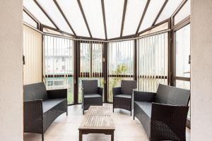 Appartements T3 a St Pons en rez de jardin : photos des chambres