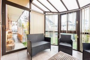 Appartements T3 a St Pons en rez de jardin : photos des chambres