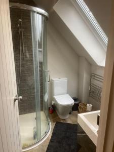 Cosy, private, cabin suit couples looking for a retreat and business traveller, near Frieth