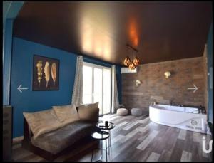 Appartements Luxe ,jacuzzi ,detente ,calme parking : photos des chambres
