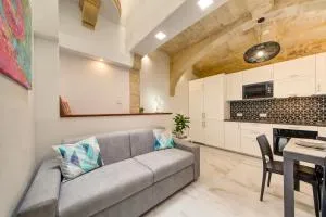 Stunning Modern-Traditional 3BR Townhouse in Mosta - Ħall Bajjada