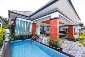 Cherina Pool Villa 3