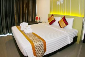 Arthitaya Green Nature Hotel & Lakkhana Poolside Resort