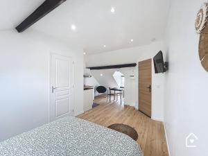 Studios - 1 min Gare Chatellerault - Entrée Autonome -