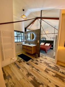 Appartements Appartement Loft neuf plein coeur de Royan : photos des chambres
