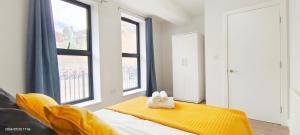 Spacious 2B2B Apartment with Garden