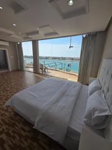 فيلا هابي بيتش شاطى رملي وخاص - درّة العروس